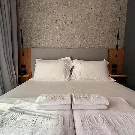 Hotel Gest Radhimë