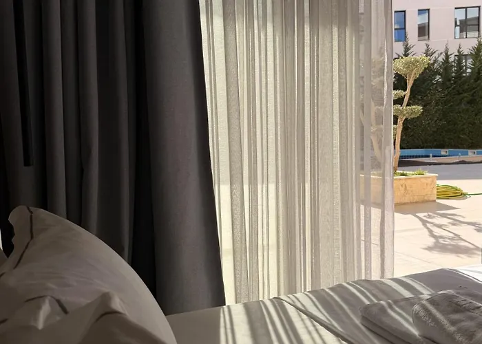 Gest فندق Radhimë